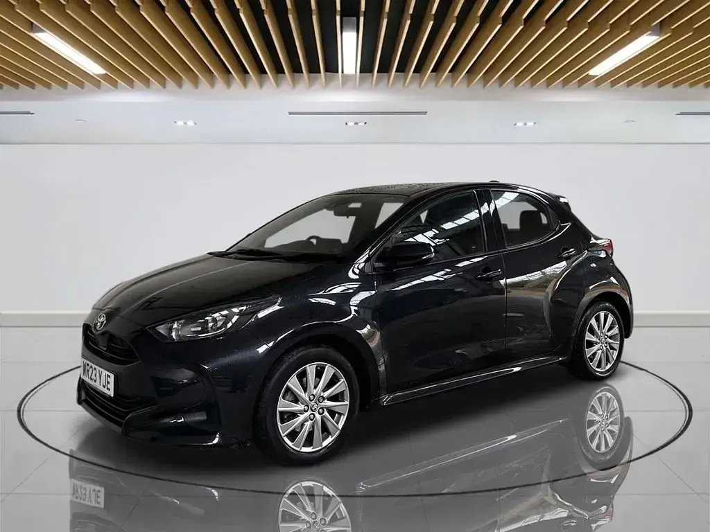 Used Toyota Yaris 116 HP (85 kW) 2023 Black Hatchback