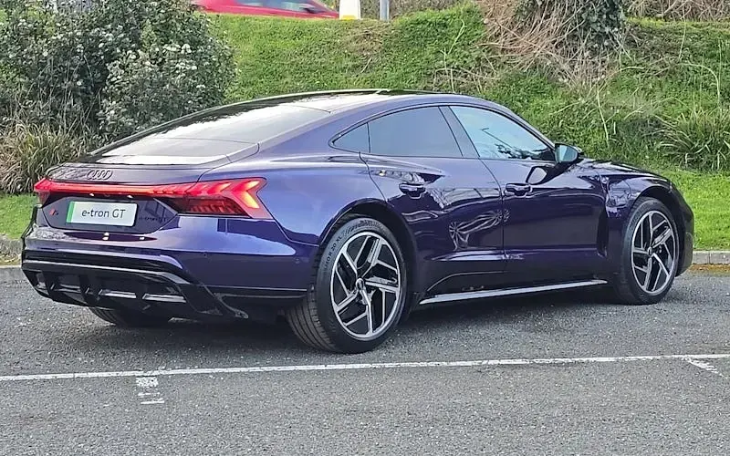 Nouă Audi e-tron GT quattro Exclusive 434 kW (591 CP) 2026 Berlinǎ