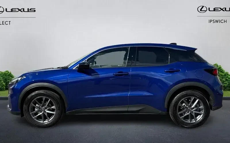 Used Lexus LBX 136 HP (100 kW) 2025 Blue SUV