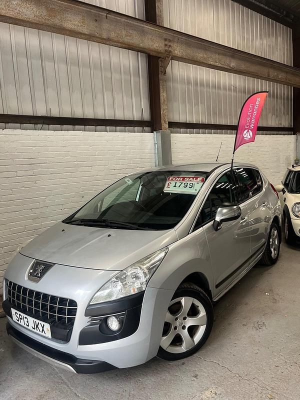 Silver Used 2013 Peugeot 3008 Style Hatchback | £1,799 (Fair price) - Image 1/4