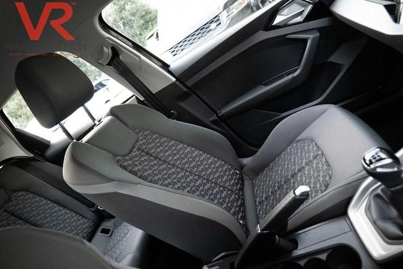 Used Audi A1 Sportback Sport 116 HP (85 kW) 2019 Black Hatchback