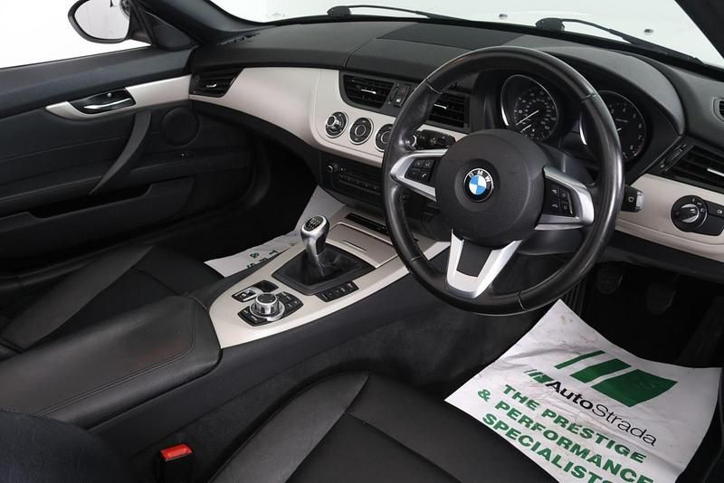 Used BMW Z4 Comfort Edition 2015 White Cabriolet