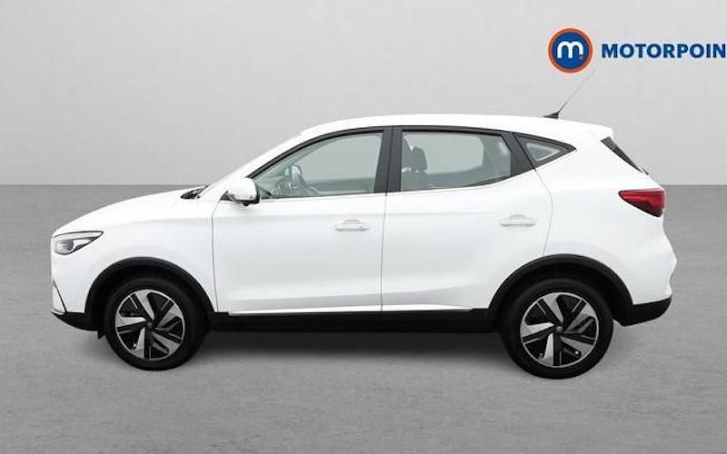 Used MG ZS SE 114 kW (156 HP) 2023 White Sedan