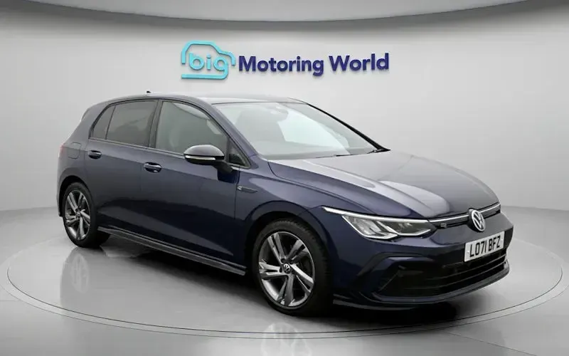 Used VW Golf VIII R-line 131 HP (96 kW) 2024 Hatchback