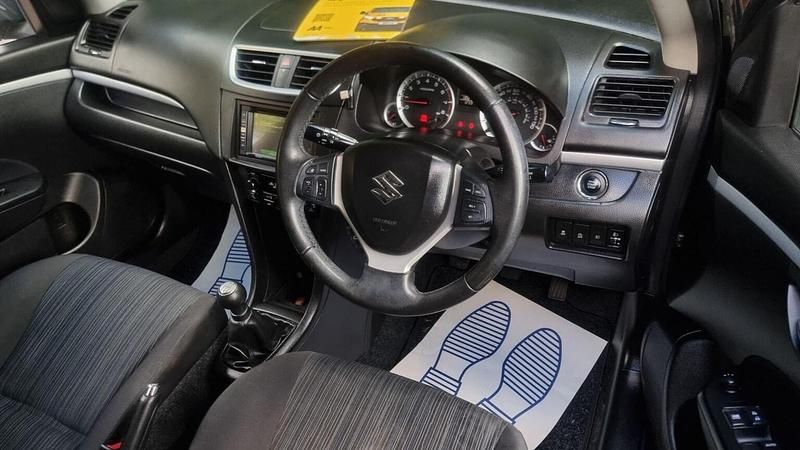 Używany Suzuki Swift SZ4 94 KM (69 kW) 2016 Czarny Hatchback