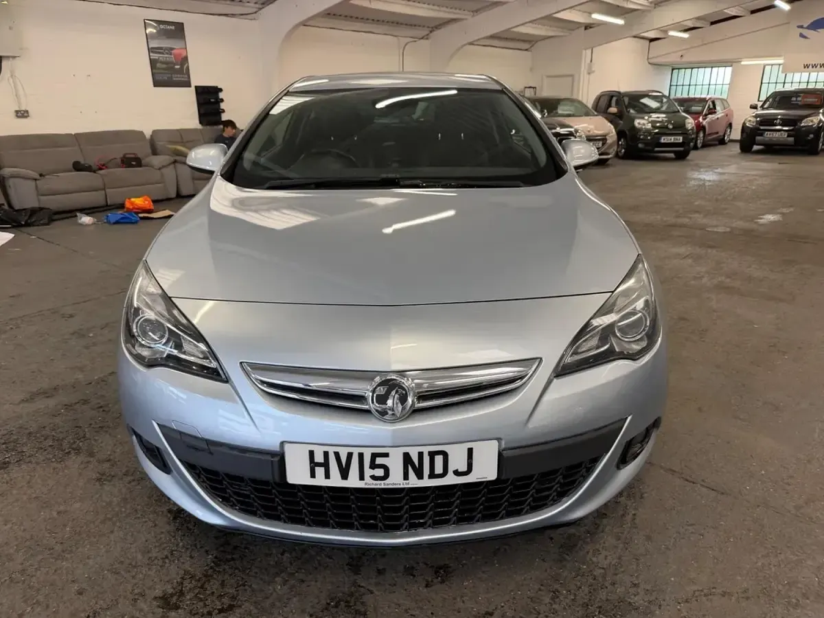 Used Vauxhall Astra GTC SRi 2015 Silver Hatchback