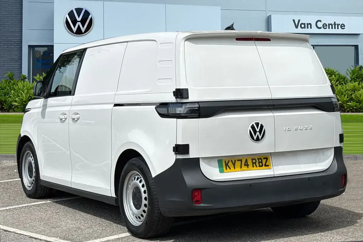 Used VW ID. Buzz 210 kW (286 HP) 2024 White MPV