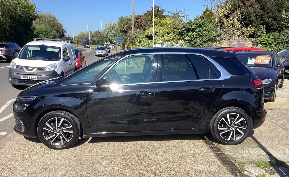 Begagnad Citroën C4 Flair 2018 Svart Minibuss