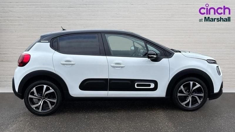 Used Citroën C3 PureTech 83 HP (61 kW) 2021 White Hatchback
