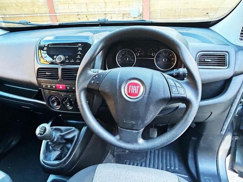 Used Fiat Doblò 2019 Grey MPV