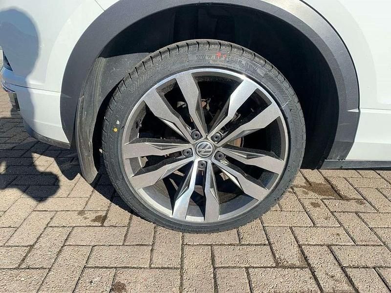 Used VW T-Roc R-line 115 HP (84 kW) 2018 White SUV