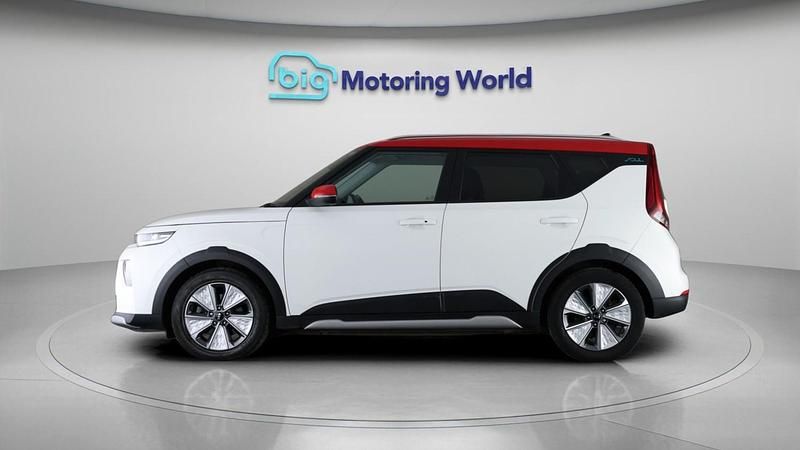 Used Kia Soul EV First Edition 147 kW (201 HP) 2021 White SUV