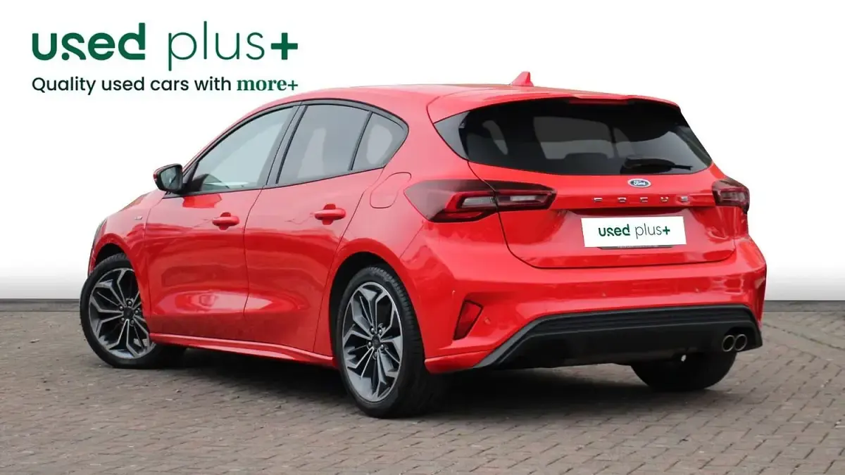 Used Ford Focus ST-Line X 125 HP (91 kW) 2024 Red Hatchback