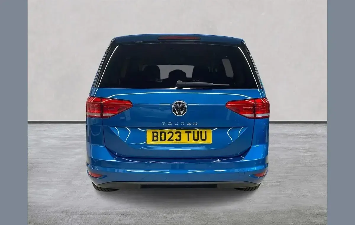Used VW Touran SEL 150 HP (110 kW) 2023 Blue MPV