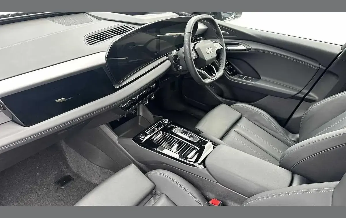 Used Audi Q6 e-tron S-Line 284 kW (387 HP) 2025 Blue SUV