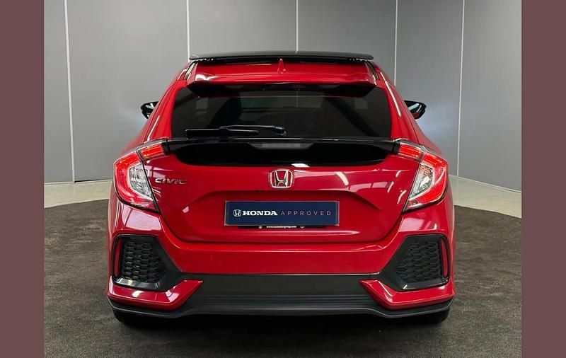 Used Honda Civic EX 124 HP (91 kW) 2020 Red Hatchback