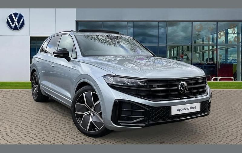 Used VW Touareg Black Edition 286 HP (210 kW) 2025 Oyster silver metallic SUV