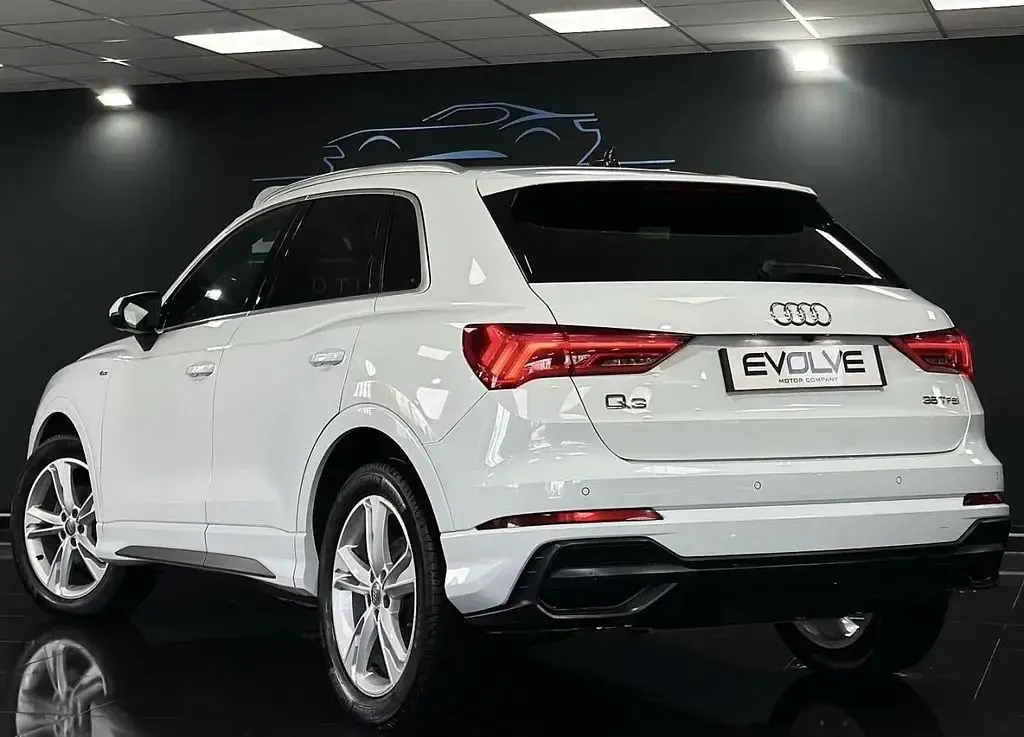 Used Audi Q3 S-Line 150 HP (110 kW) 2020 White SUV