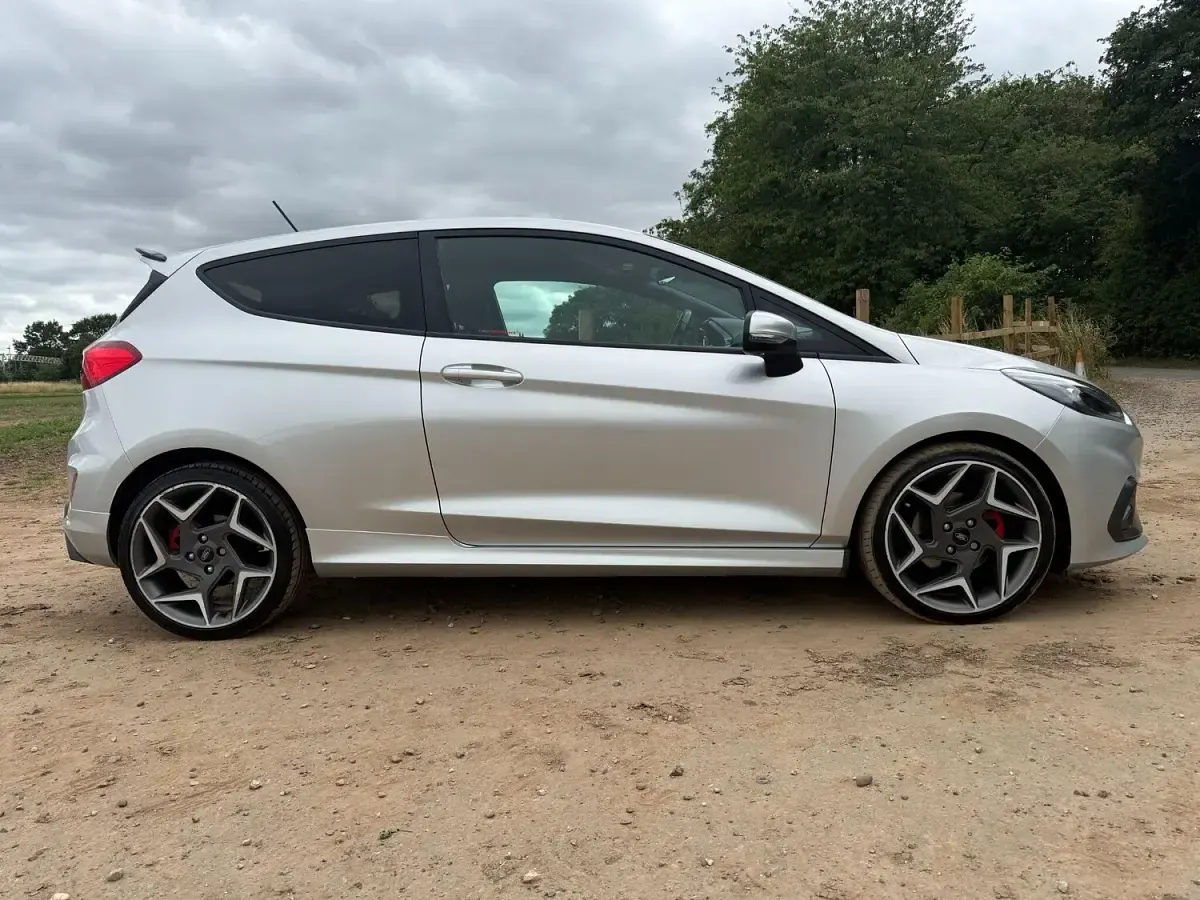 Used Ford Fiesta ST 200 HP (147 kW) 2019 Silver Hatchback