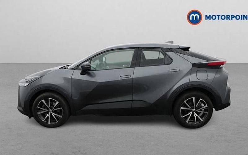 Used Toyota C-HR Design 223 HP (164 kW) 2026 SUV