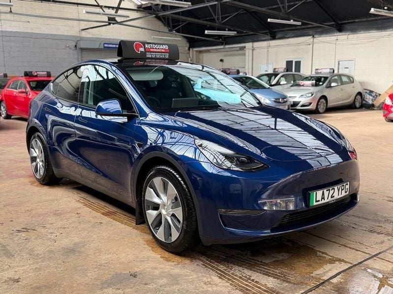 Blue Used 2022 Tesla Model Y Long Range AWD SUV | £20,000 (Good price) - Image 1/4