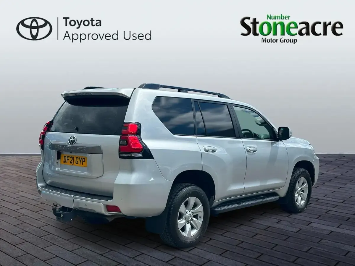 Used Toyota Land Cruiser Active 204 HP (150 kW) 2021 Silver Van