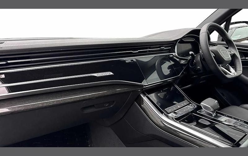 Used Audi Q7 Black Edition 281 HP (206 kW) 2025 Black SUV