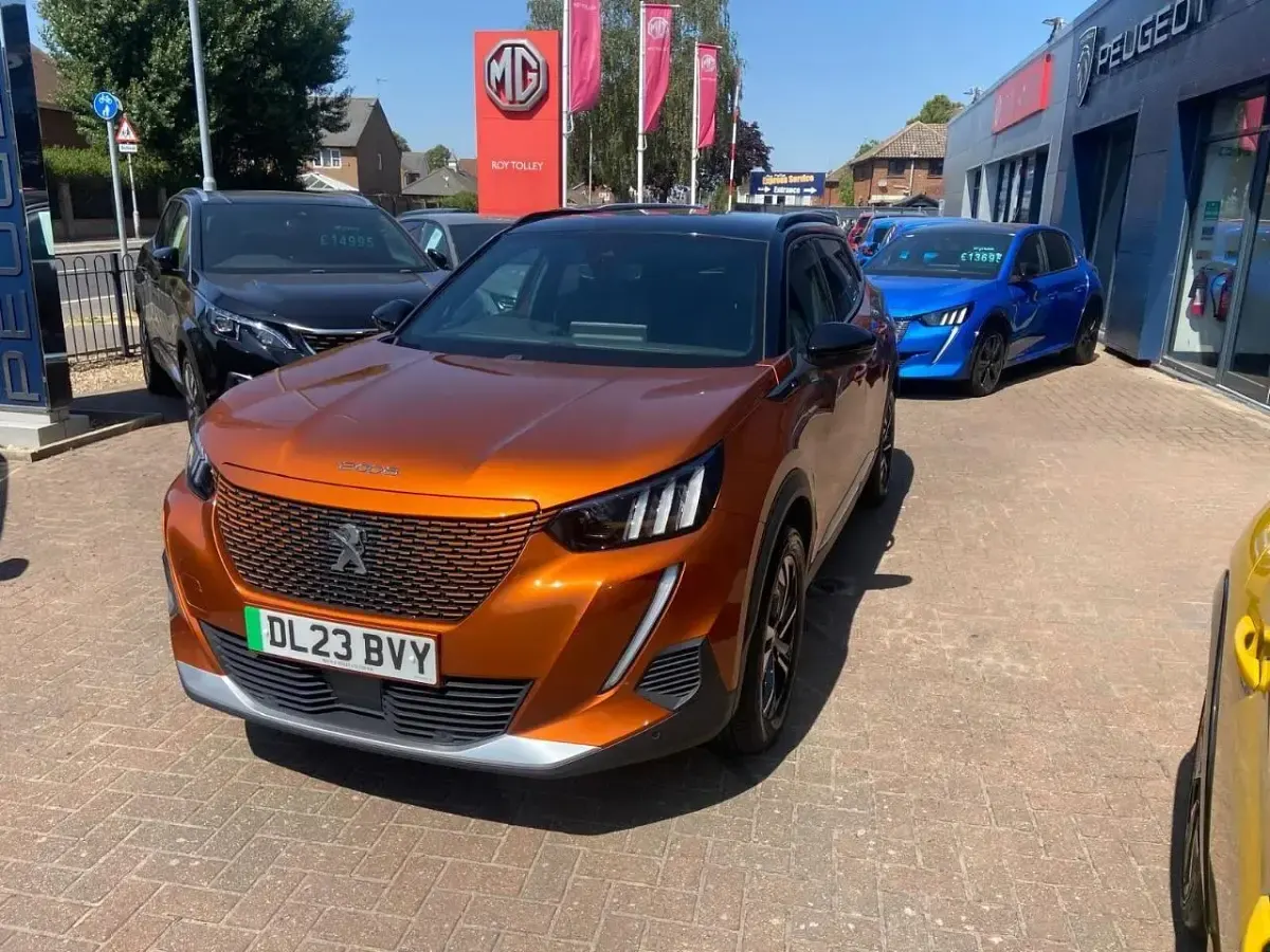 Used Peugeot e-2008 GT 98 kW (134 HP) 2023 Orange SUV