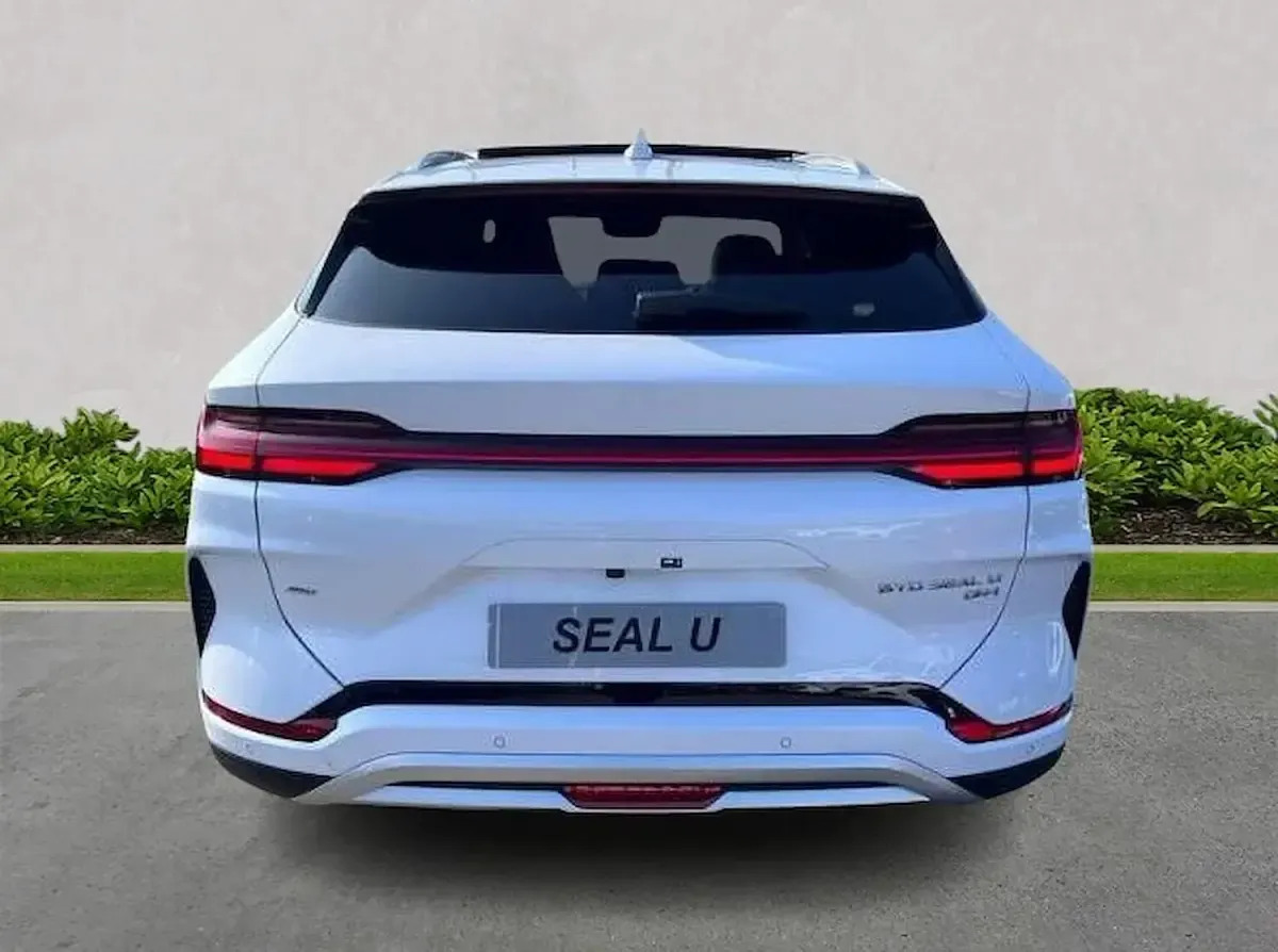 New BYD Seal U Design 324 HP (238 kW) 2026 White SUV