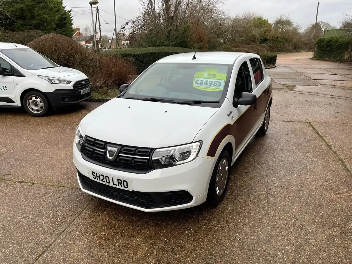 Używany Dacia Sandero Essentiel 2020 Biały Hatchback