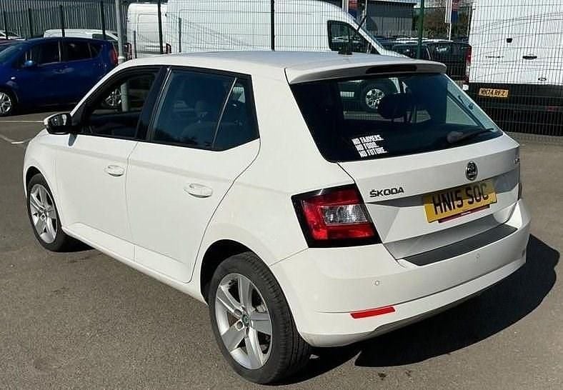 Used Skoda Fabia SE L 90 HP (66 kW) 2015 White Hatchback
