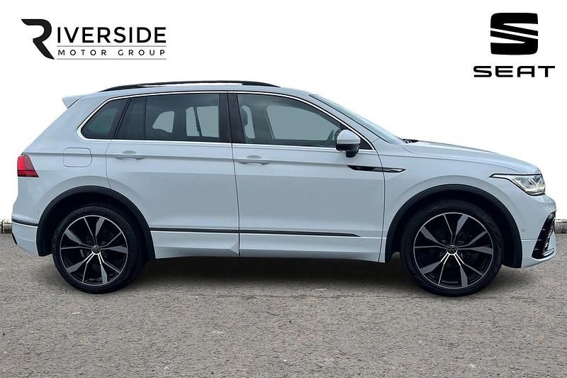 Used VW Tiguan R-line 150 HP (110 kW) 2022 Pure white SUV