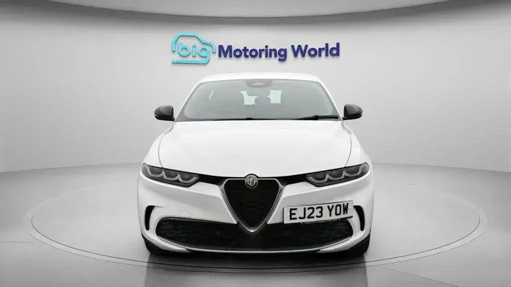 Used Alfa Romeo Tonale Ti 160 HP (117 kW) 2023 White SUV