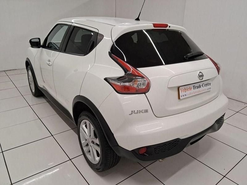 Used Nissan Juke N-Connecta 110 HP (80 kW) 2017 White SUV