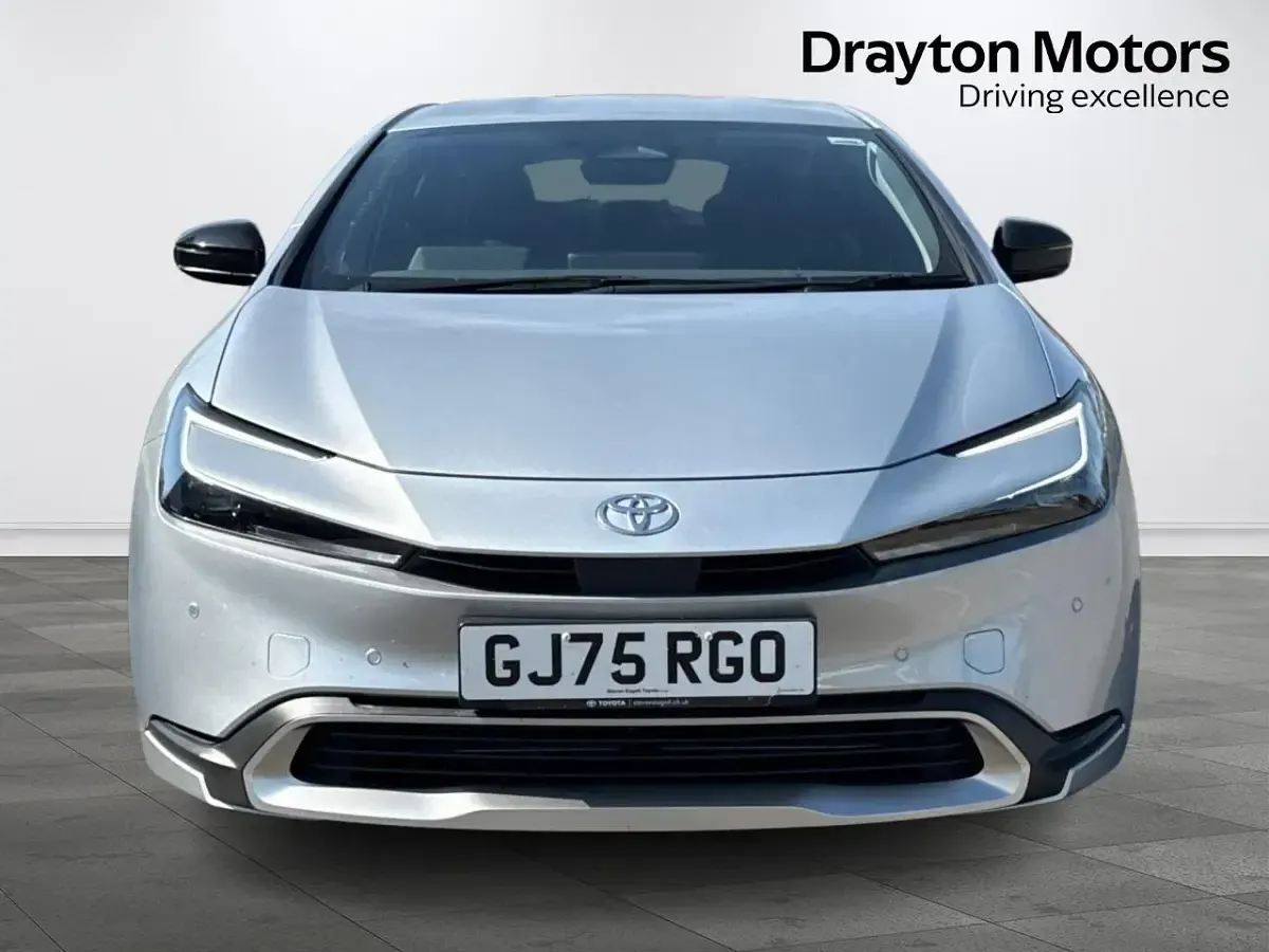 Used Toyota Prius Design 2025 Silver Hatchback