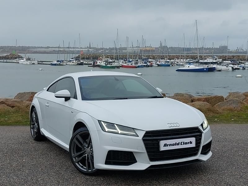 Used Audi TT S-Line 180 HP (132 kW) 2016 White Coupe