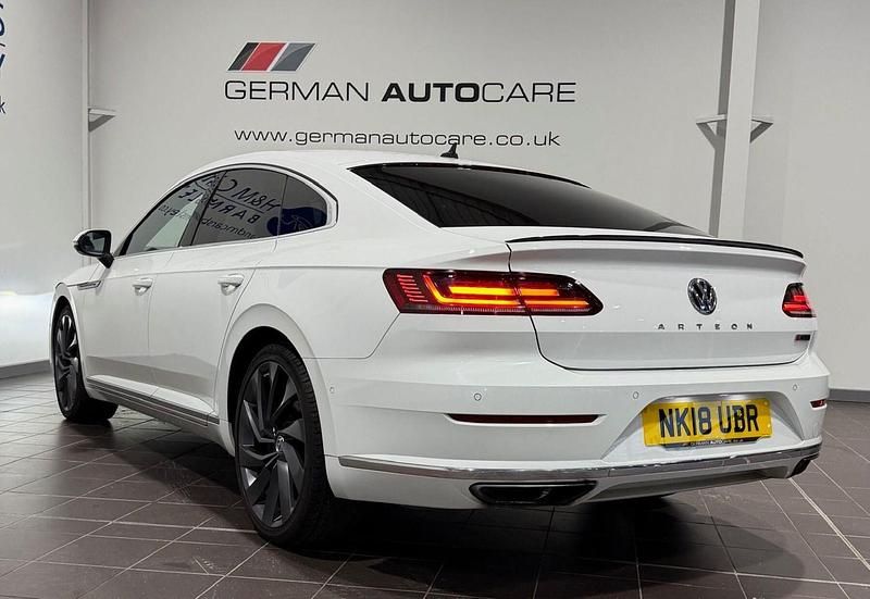 Używany VW Arteon R-line 280 KM (205 kW) 2018 Biały Hatchback