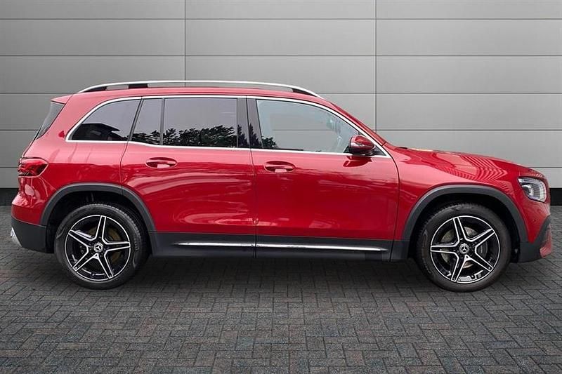 Used Mercedes GLB200 Executive 163 HP (119 kW) 2023 Patagonia red SUV