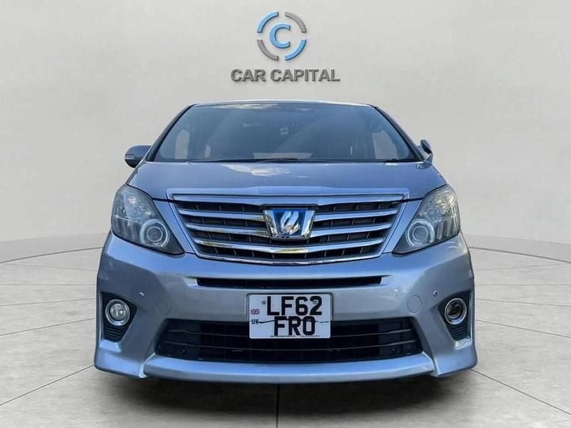 Begagnad Toyota Alphard 2012 Grå Minibuss