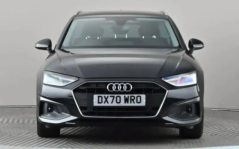Used Audi A4 Premium 136 HP (100 kW) 2020 Black Estate