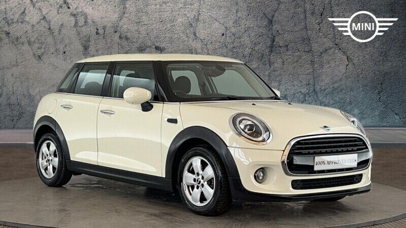 White Used 2020 Mini Cooper Classic Hatchback | £14,995 (Good price) - Image 1/4