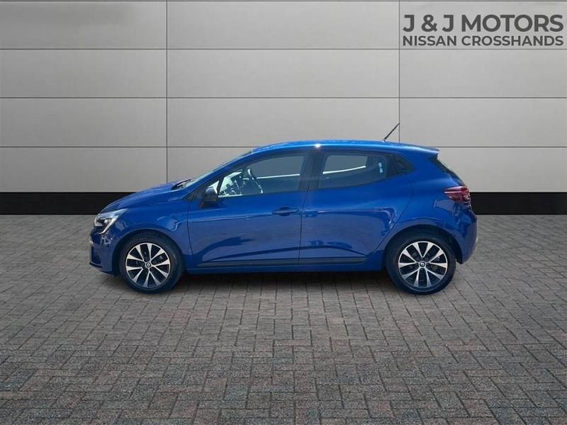 Used Renault Clio V Evolution 90 HP (66 kW) 2022 Blue Hatchback