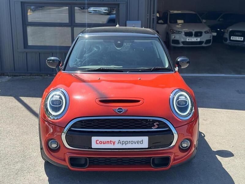 Used Mini Cooper S 2019 Red Hatchback