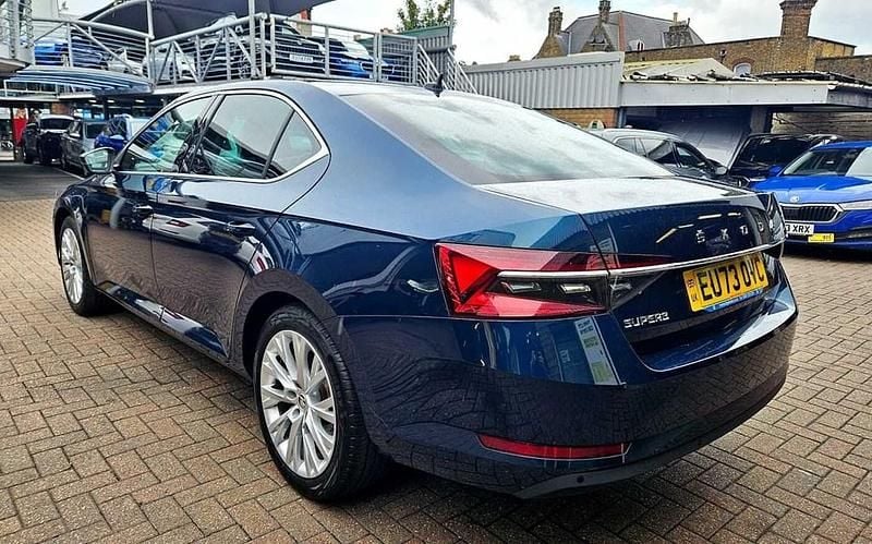 Used Skoda Superb SE L 150 HP (110 kW) 2023 Petrol blue metallic Hatchback