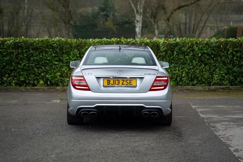 Used Mercedes C63 AMG 457 HP (336 kW) 2013 Silver Coupe