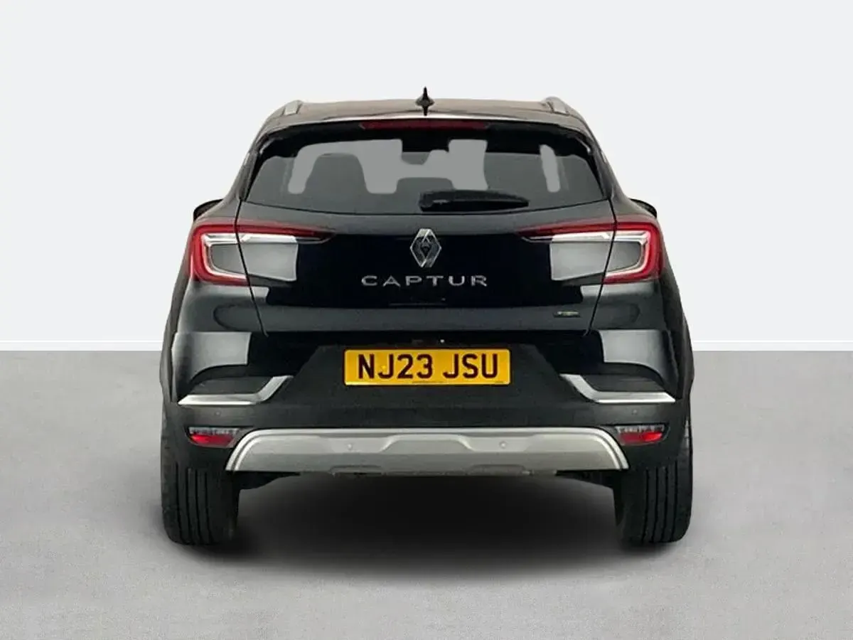Second-hand Renault Captur Techno 143 CP (105 kW) 2023 Negru SUV