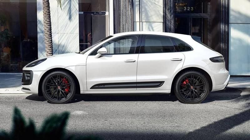 Used Porsche Macan GTS 440 HP (323 kW) 2022 White SUV