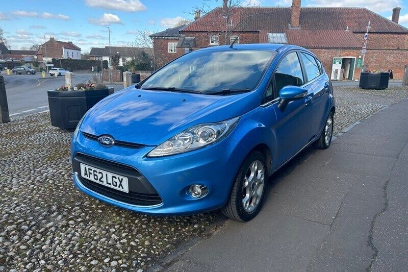 Blue Used 2012 Ford Fiesta Zetec Hatchback | £3,495 (Fair price) - Image 1/1