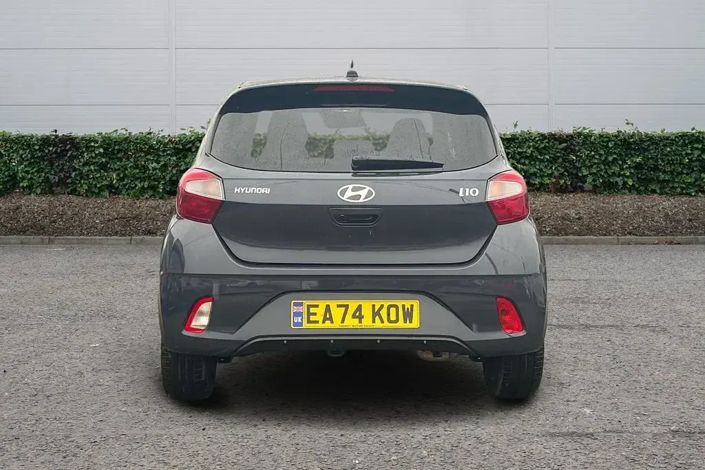 Käytetty Hyundai i10 Premium 2024 Harmaa Viistoperä