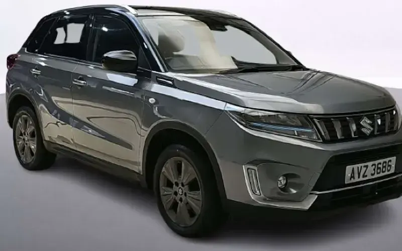 Käytetty Suzuki Vitara SZ-T 116 HP (85 kW) 2023 Katumaasturi